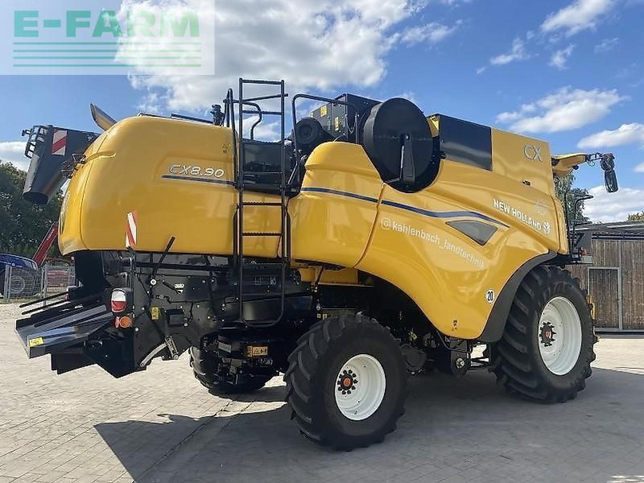 New Holland cx 8.90 - Moissonneuse-batteuse: photos 4 New Holland cx 8.90 - Moissonneuse-batteuse: photos 4