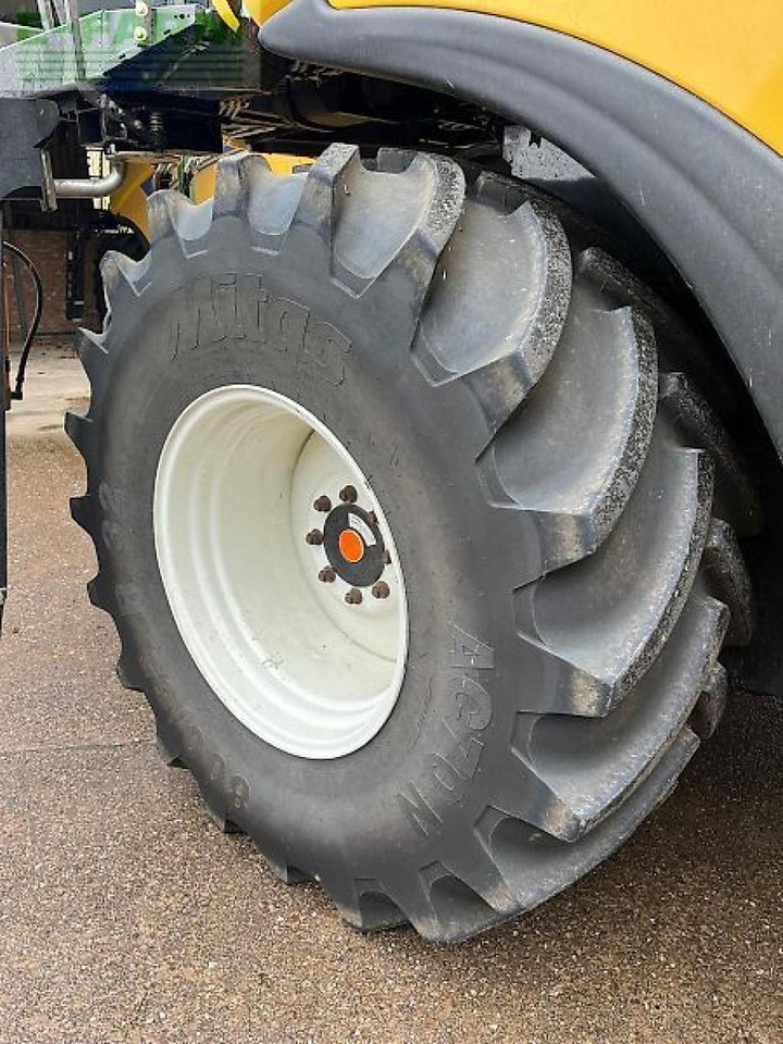 New Holland cx5.90 - Moissonneuse-batteuse: photos 2 New Holland cx5.90 - Moissonneuse-batteuse: photos 2