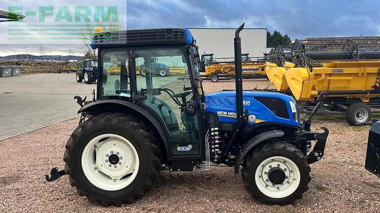 New Holland t 4.100 f schmalspur obstbau weinbau F - Tracteur agricole: photos 2 New Holland t 4.100 f schmalspur obstbau weinbau F - Tracteur agricole: photos 2