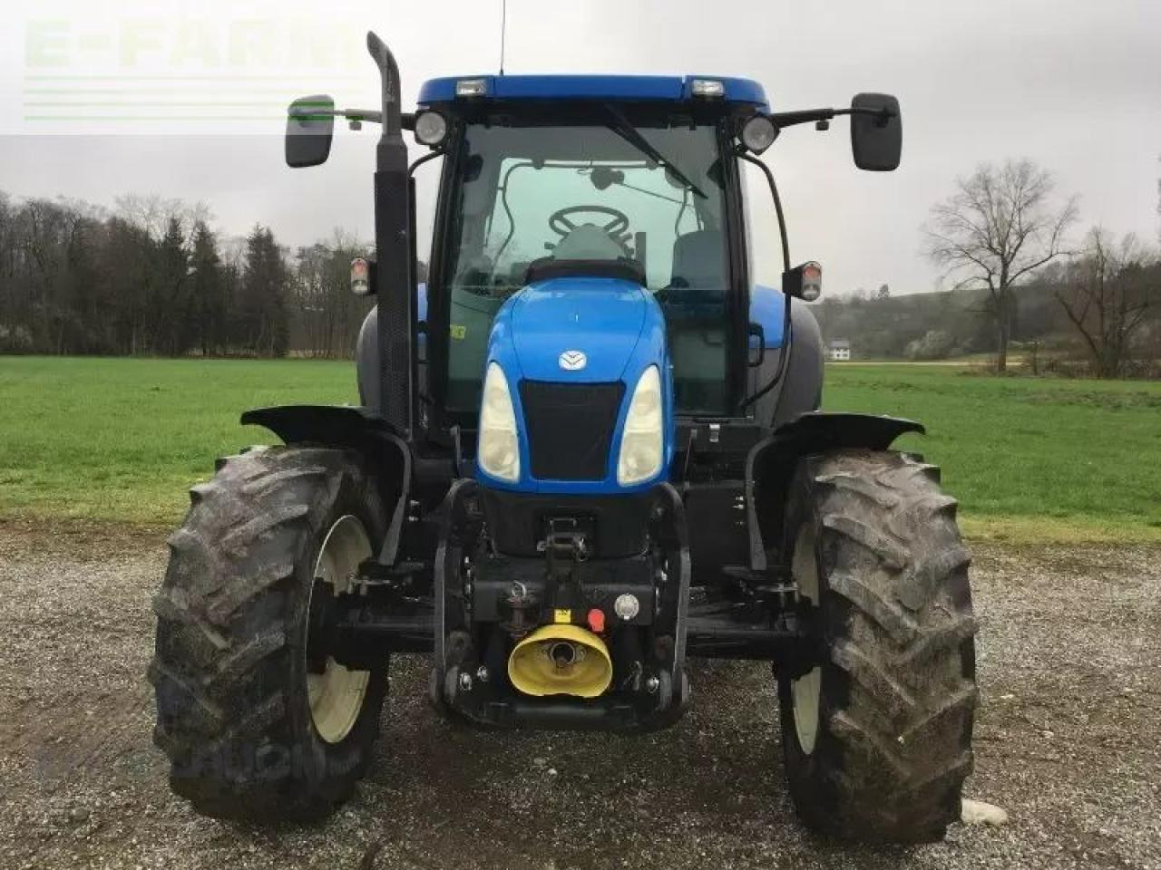 New Holland t 6020 - Tracteur agricole: photos 2 New Holland t 6020 - Tracteur agricole: photos 2