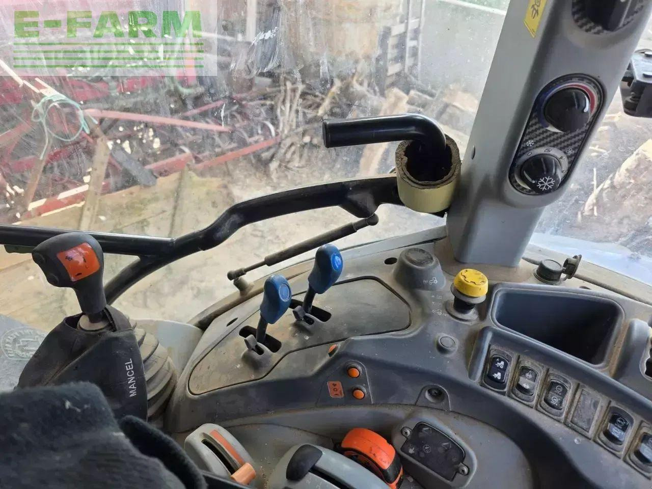 New Holland t5.110 ec EC - Tracteur agricole: photos 4 New Holland t5.110 ec EC - Tracteur agricole: photos 4