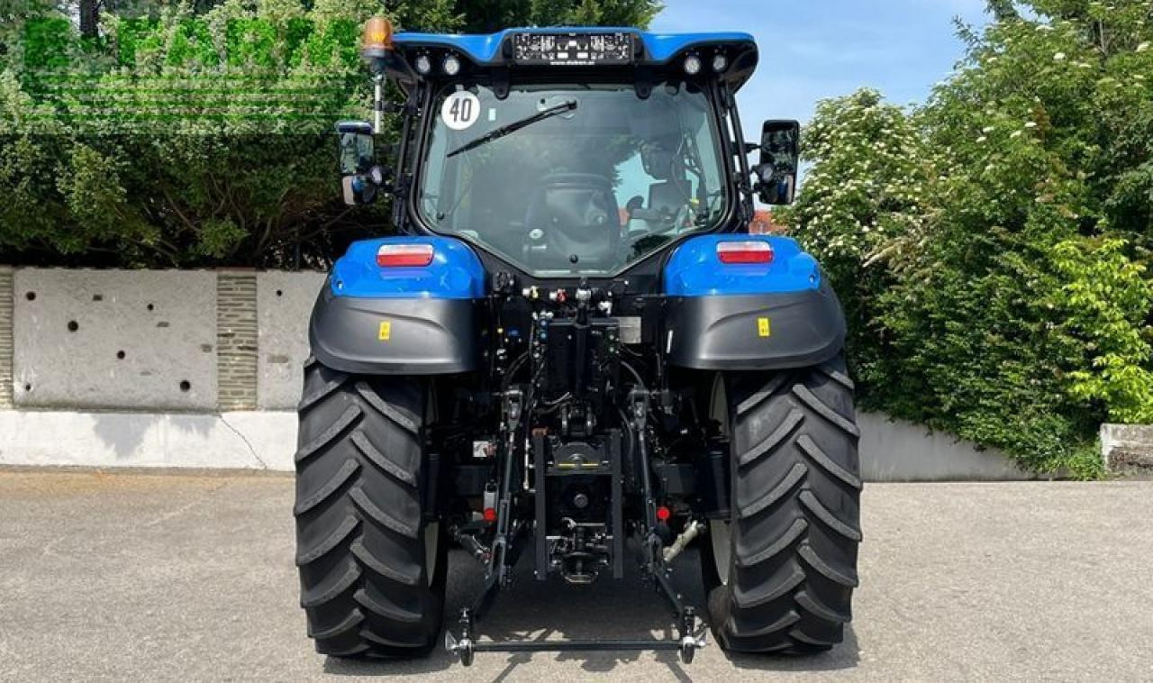 New Holland t5.120 auto command (stage v) - Tracteur agricole: photos 5 New Holland t5.120 auto command (stage v) - Tracteur agricole: photos 5