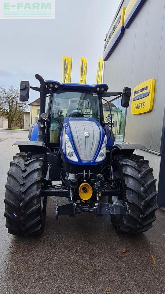 New Holland t6.160 dynamic command sidewinder ii (stage v) SideWinder II - Tracteur agricole: photos 4 New Holland t6.160 dynamic command sidewinder ii (stage v) SideWinder II - Tracteur agricole: photos 4