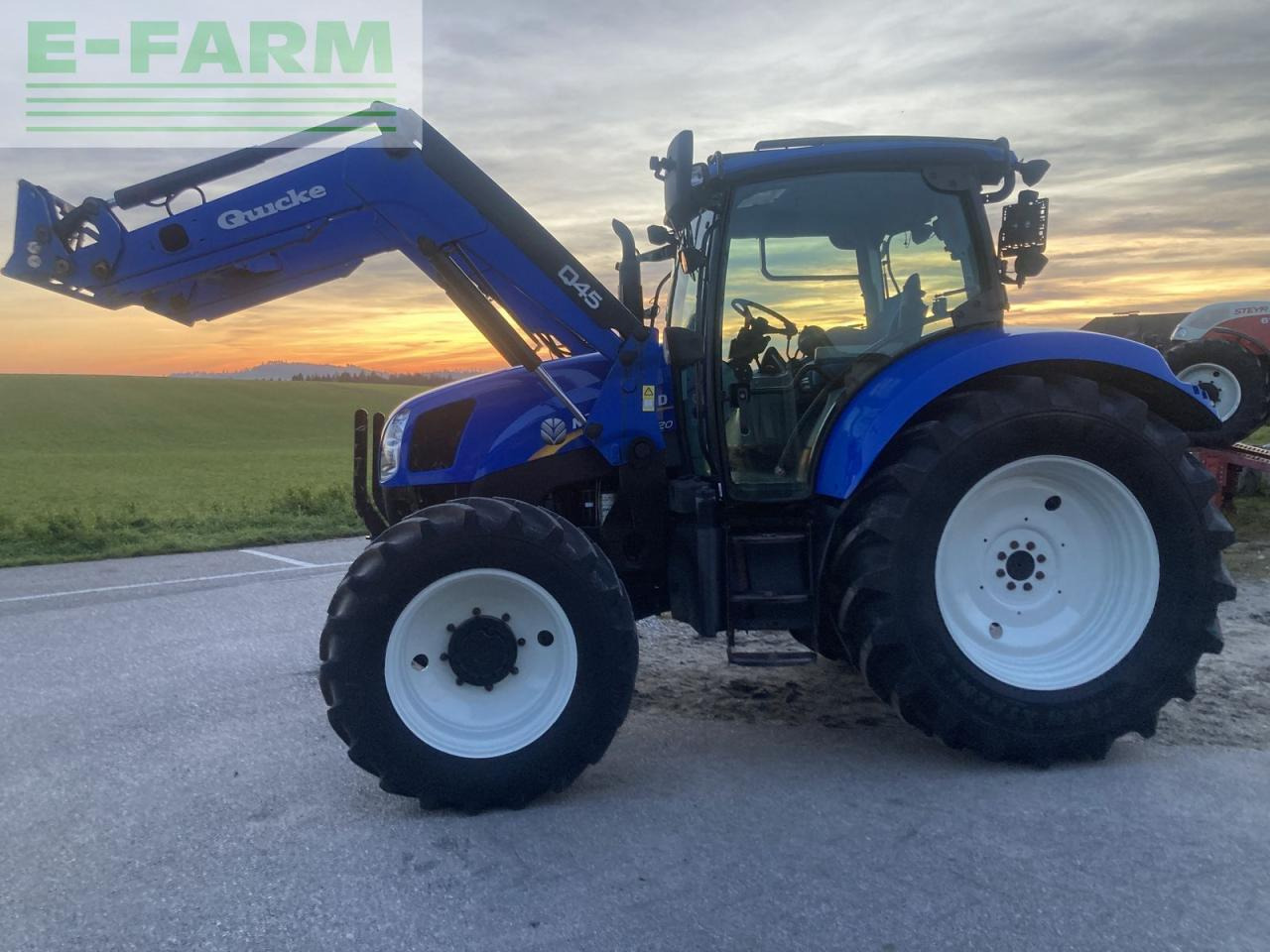 New Holland t6020 elite Elite - Tracteur agricole: photos 4 New Holland t6020 elite Elite - Tracteur agricole: photos 4