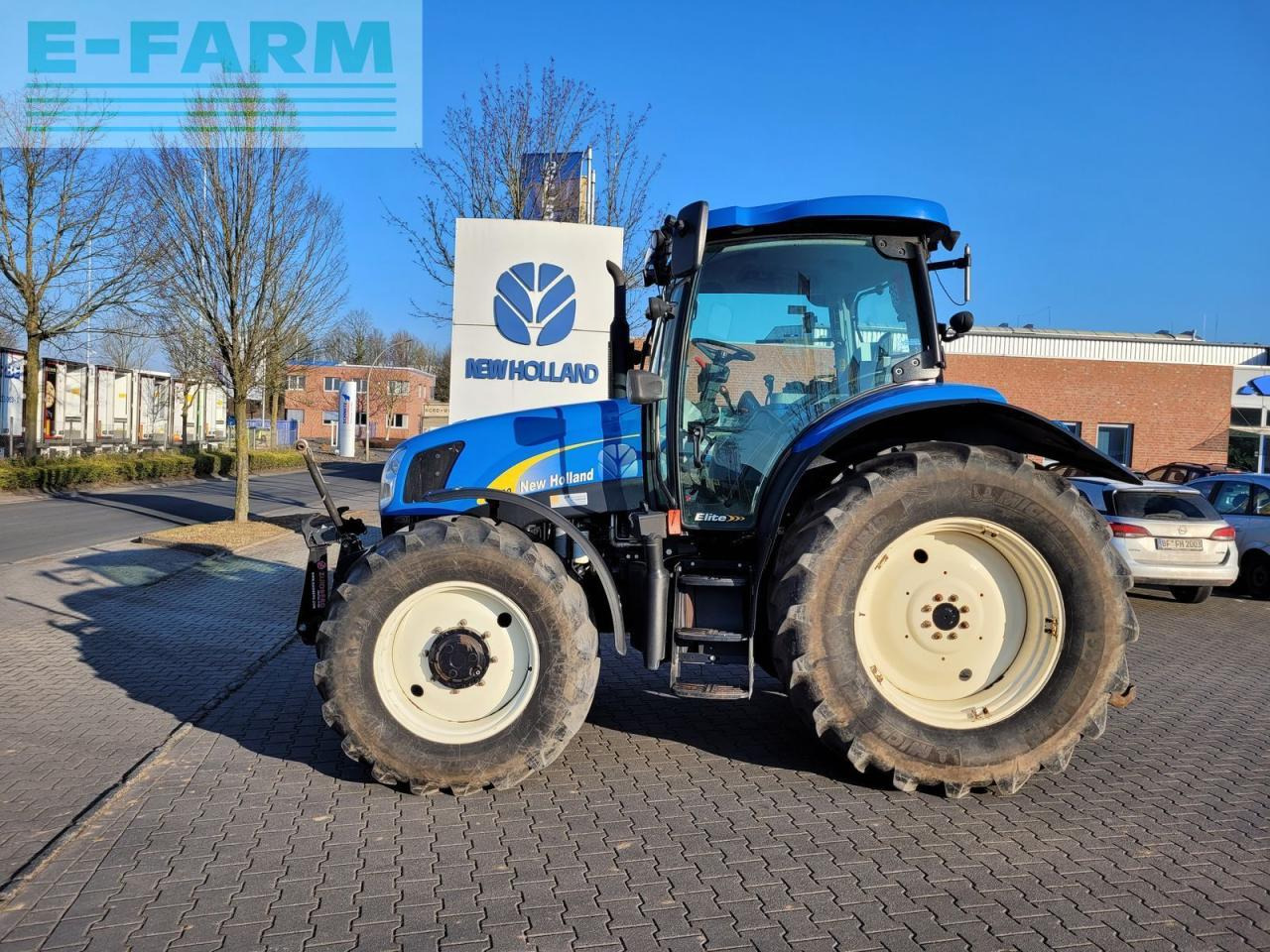 New Holland t6020 elite Elite - Tracteur agricole: photos 1 New Holland t6020 elite Elite - Tracteur agricole: photos 1