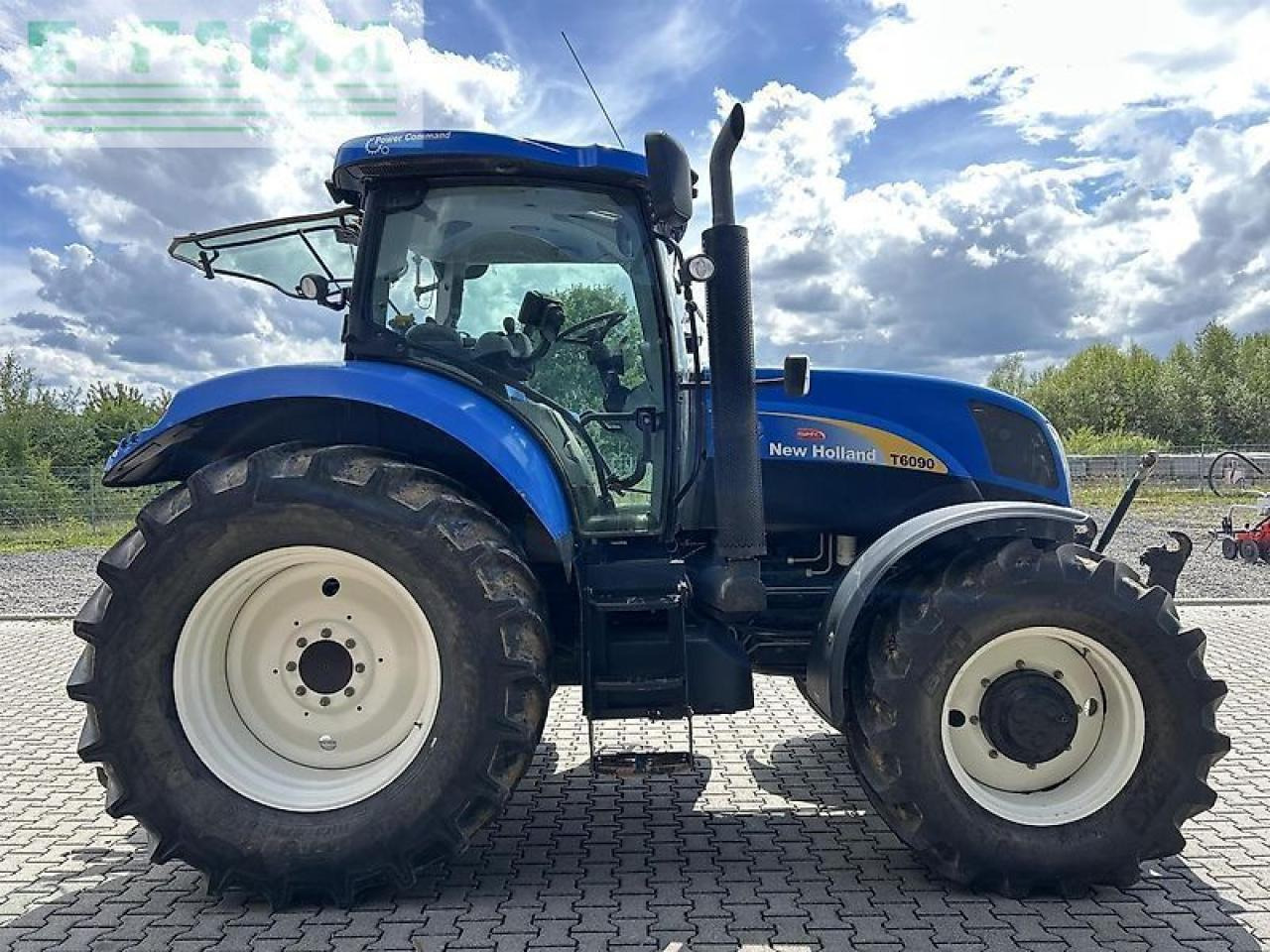 New Holland t6090 power command - Tracteur agricole: photos 5 New Holland t6090 power command - Tracteur agricole: photos 5