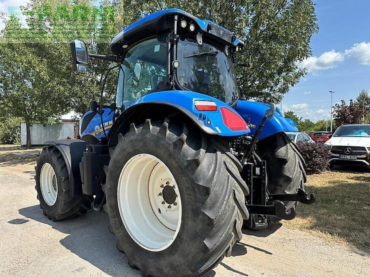 New Holland t7.210 - Tracteur agricole: photos 3 New Holland t7.210 - Tracteur agricole: photos 3