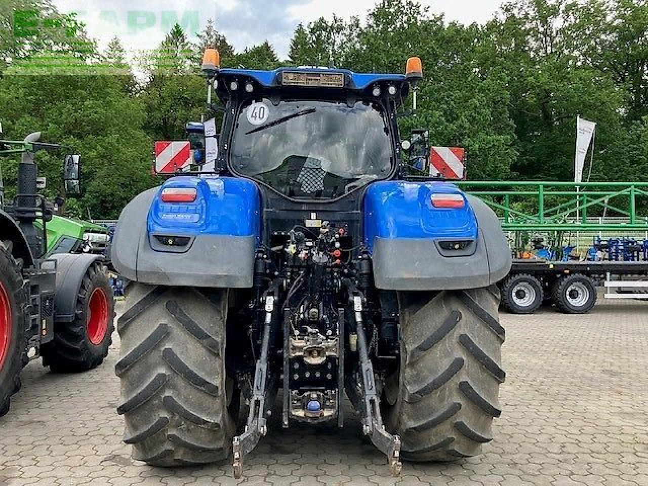 New Holland t7.275 - Tracteur agricole: photos 4 New Holland t7.275 - Tracteur agricole: photos 4