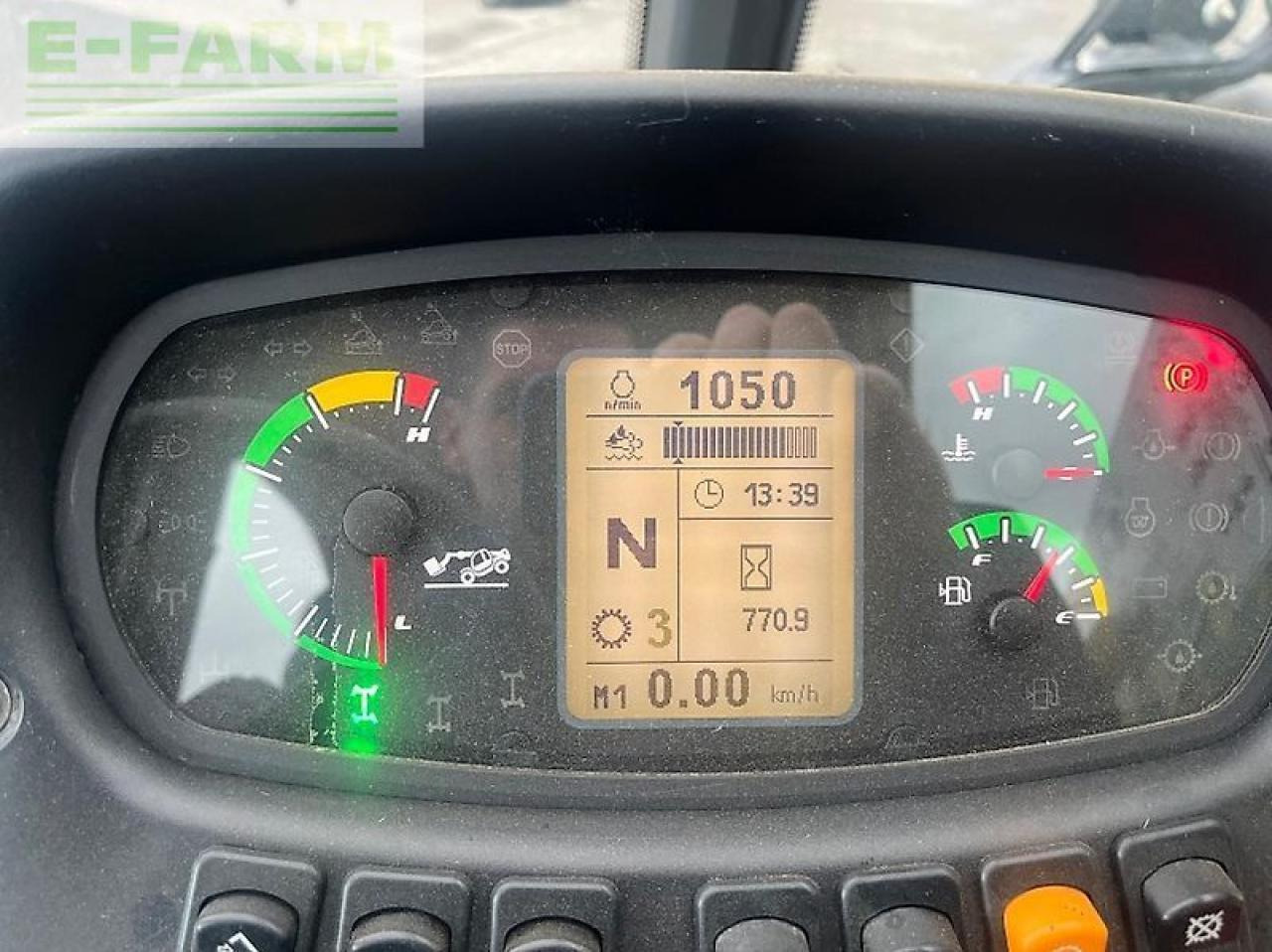 New Holland th 7.42 elite - Chariot télescopique: photos 5 New Holland th 7.42 elite - Chariot télescopique: photos 5