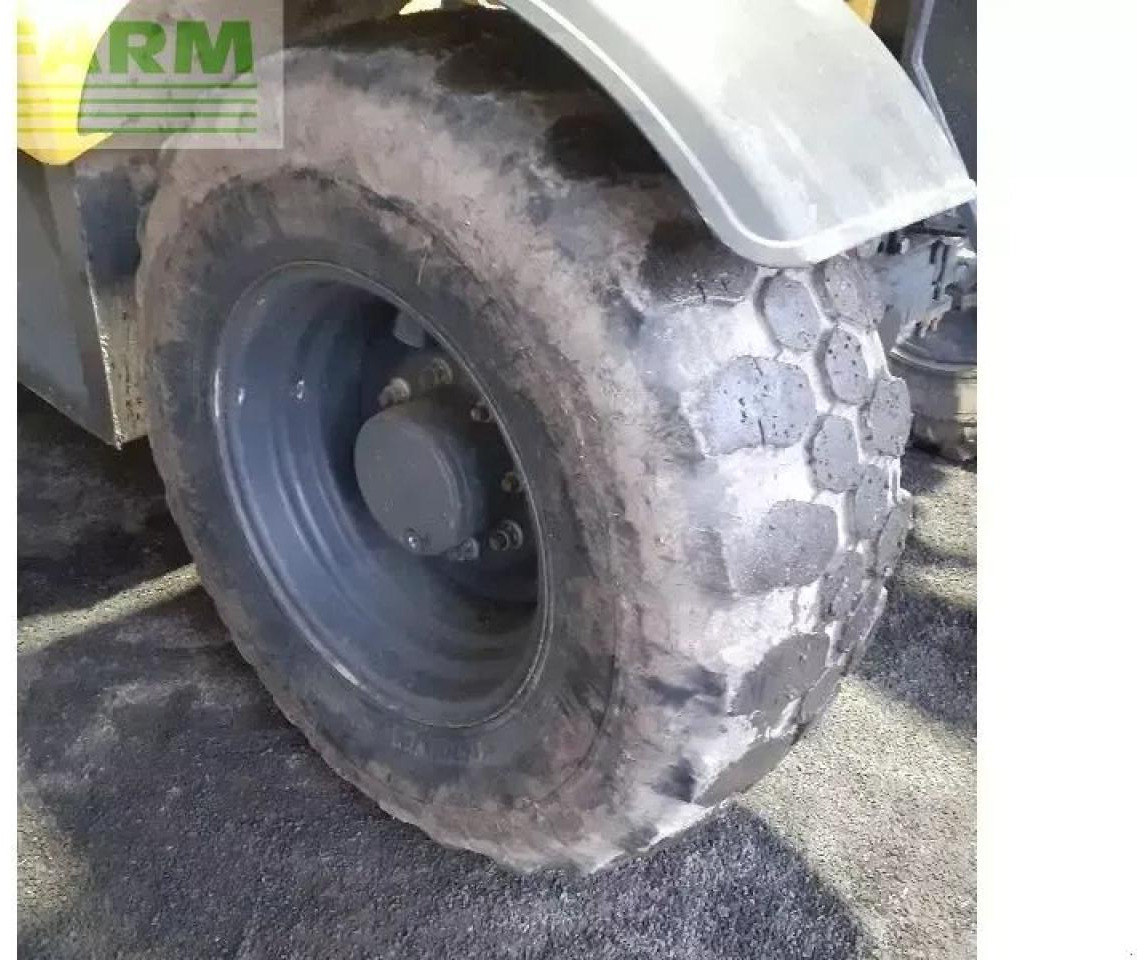 Chariot télescopique New Holland th7.42: photos 9