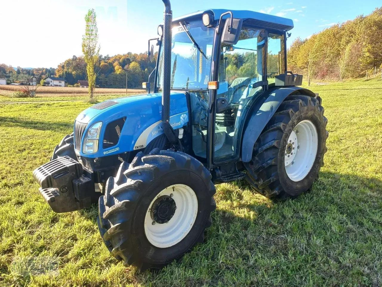 New Holland tn-d 70 a D - Tracteur agricole: photos 1 New Holland tn-d 70 a D - Tracteur agricole: photos 1