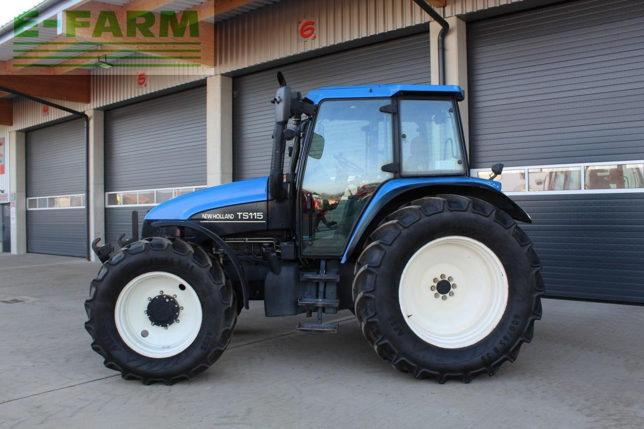 New Holland ts115 - Tracteur agricole: photos 1 New Holland ts115 - Tracteur agricole: photos 1