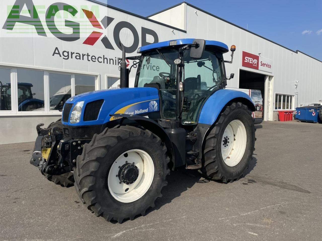 New Holland ts135a ( t6070) - Tracteur agricole: photos 1 New Holland ts135a ( t6070) - Tracteur agricole: photos 1