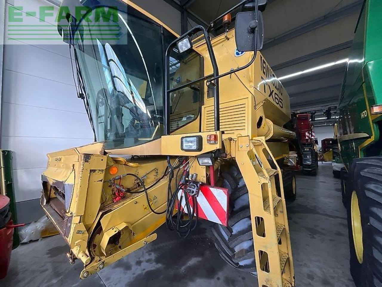 New Holland tx 65 - Moissonneuse-batteuse: photos 2 New Holland tx 65 - Moissonneuse-batteuse: photos 2