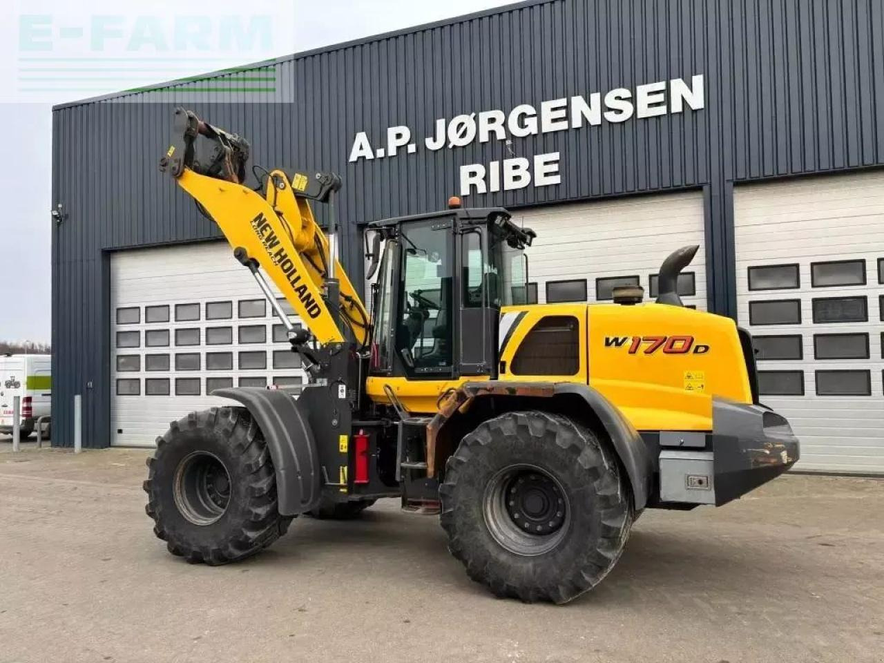 New Holland w 170 d lr - Mini pelle: photos 4 New Holland w 170 d lr - Mini pelle: photos 4