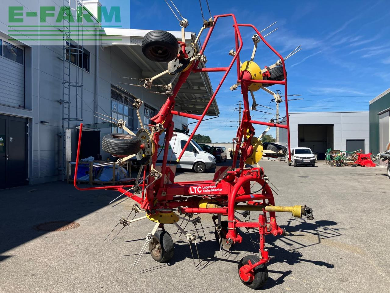 Pöttinger HIT 69 NZ - Faneuse: photos 4 Pöttinger HIT 69 NZ - Faneuse: photos 4