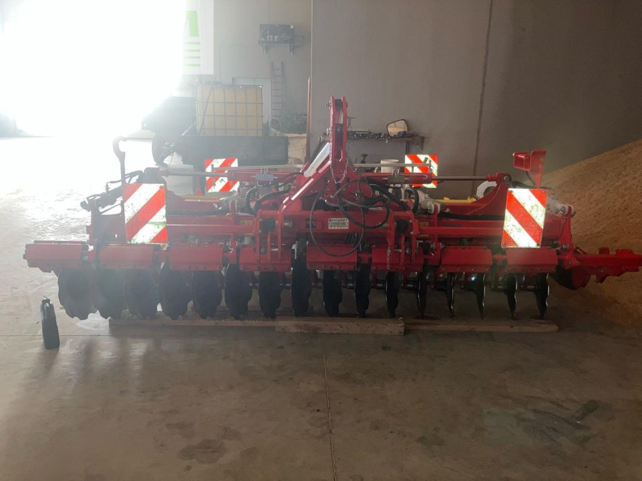 Pöttinger Terradisc 4001K - Cover crop: photos 2 Pöttinger Terradisc 4001K - Cover crop: photos 2