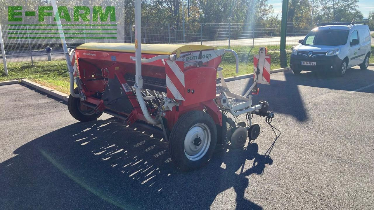 Pöttinger Vitasem 302 - Semoir: photos 1 Pöttinger Vitasem 302 - Semoir: photos 1