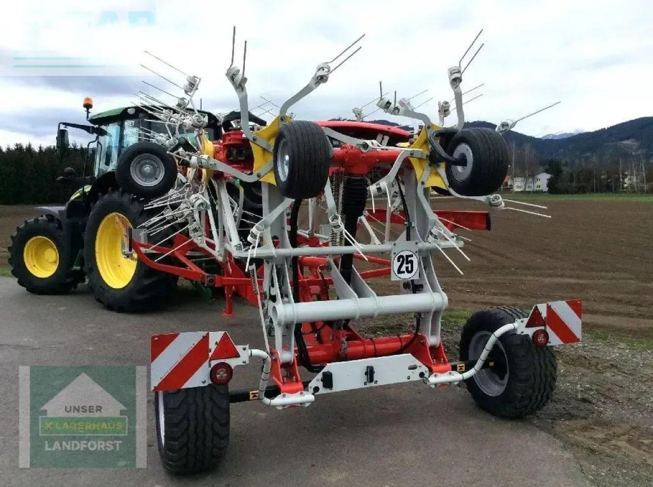 Pöttinger hit 11100 - Faneuse: photos 4 Pöttinger hit 11100 - Faneuse: photos 4