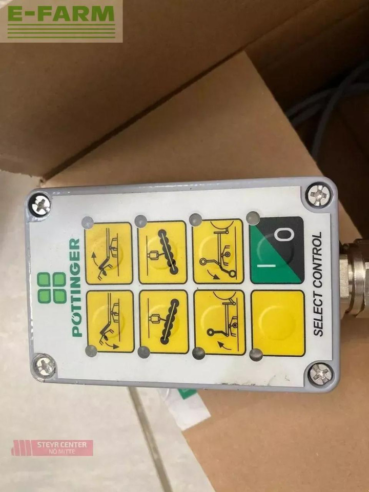 Pöttinger hit 910 az - Faneuse: photos 4 Pöttinger hit 910 az - Faneuse: photos 4