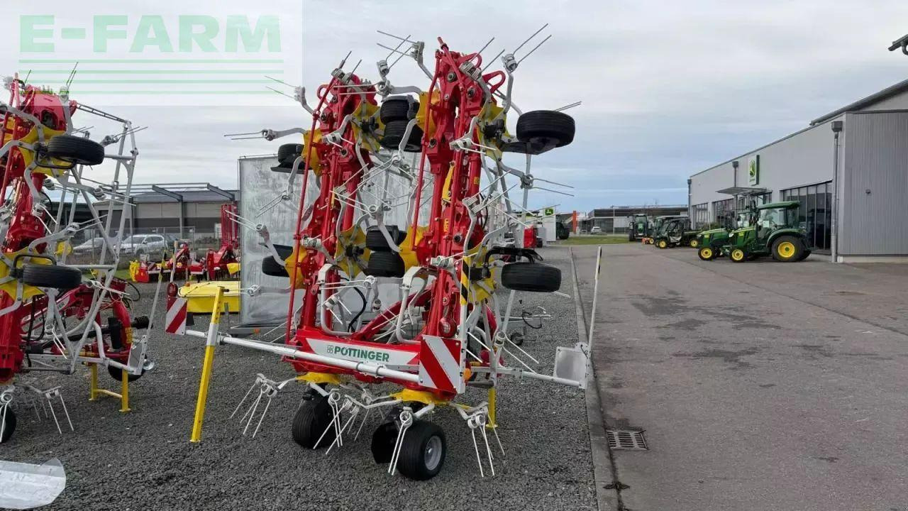 Pöttinger hit v 11100 - Faneuse: photos 1 Pöttinger hit v 11100 - Faneuse: photos 1