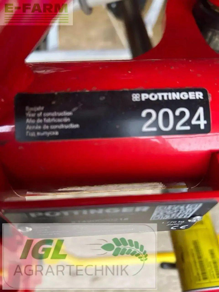 Pöttinger hit v 11100 - Faneuse: photos 4 Pöttinger hit v 11100 - Faneuse: photos 4