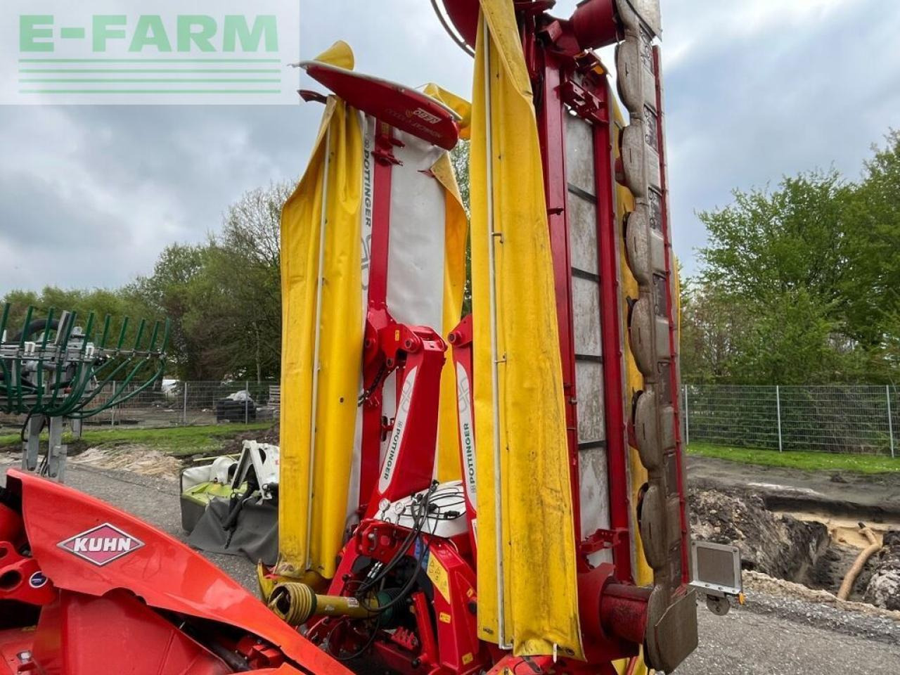 Pöttinger novacat v 10000 tri drive, nur 138 h ! - Faucheuse: photos 4 Pöttinger novacat v 10000 tri drive, nur 138 h ! - Faucheuse: photos 4