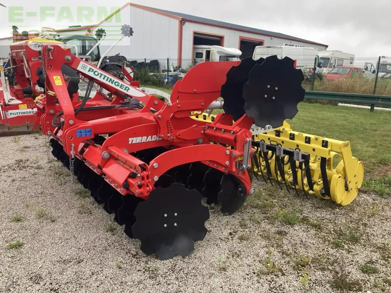 Pöttinger terradisc 3501 - Bineuse: photos 1 Pöttinger terradisc 3501 - Bineuse: photos 1