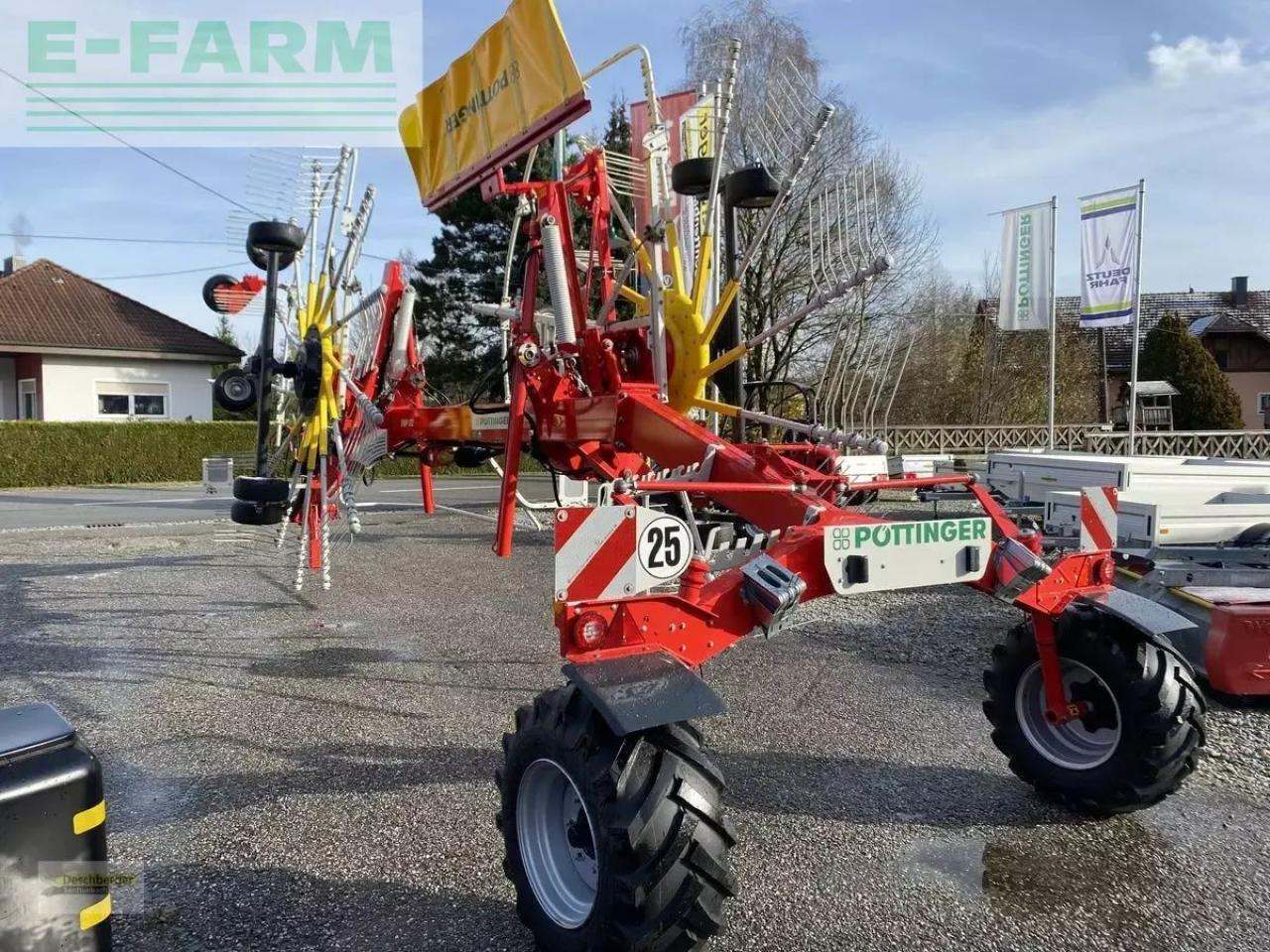 Pöttinger top 812 - Faneuse: photos 3 Pöttinger top 812 - Faneuse: photos 3