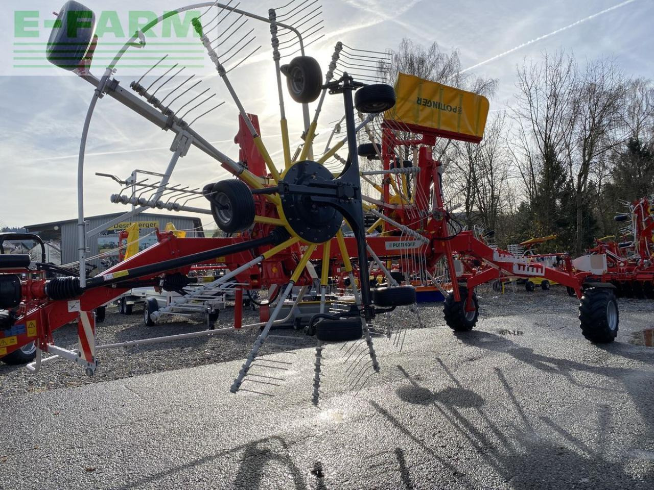 Pöttinger top 812 - Faneuse: photos 2 Pöttinger top 812 - Faneuse: photos 2