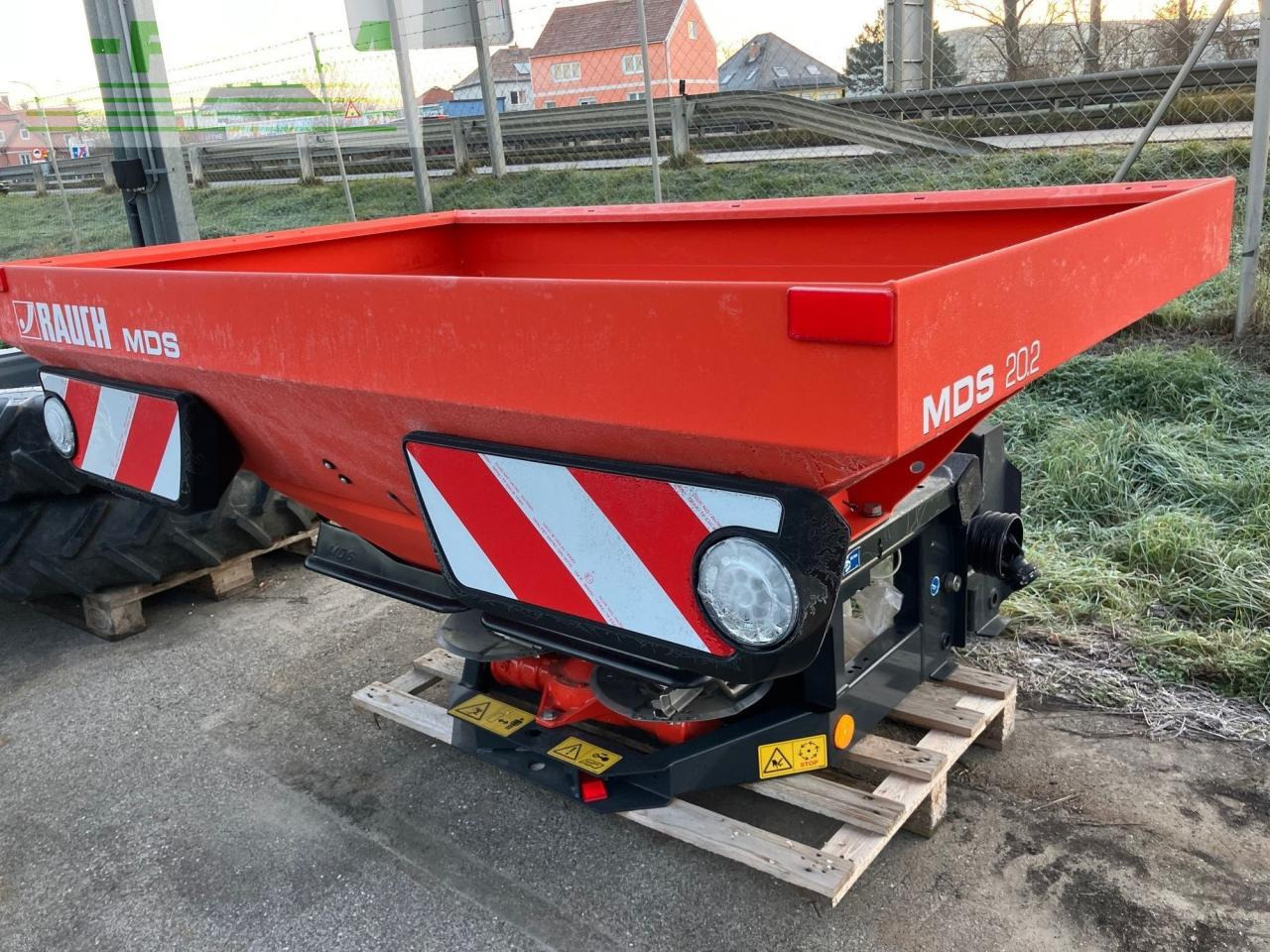Rauch MDS 20.2 Wiege - Distributeur d'engrais: photos 5 Rauch MDS 20.2 Wiege - Distributeur d'engrais: photos 5