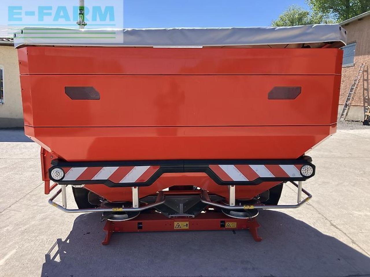 Rauch axis 50.2 emc+w *5200l behältervolumen* - Distributeur d'engrais: photos 3 Rauch axis 50.2 emc+w *5200l behältervolumen* - Distributeur d'engrais: photos 3