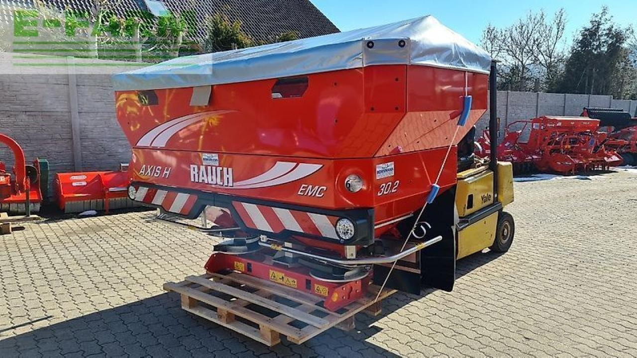 Rauch axis h 30.2 emc varispread pro isobus förderfähig! - Distributeur d'engrais: photos 1 Rauch axis h 30.2 emc varispread pro isobus förderfähig! - Distributeur d'engrais: photos 1