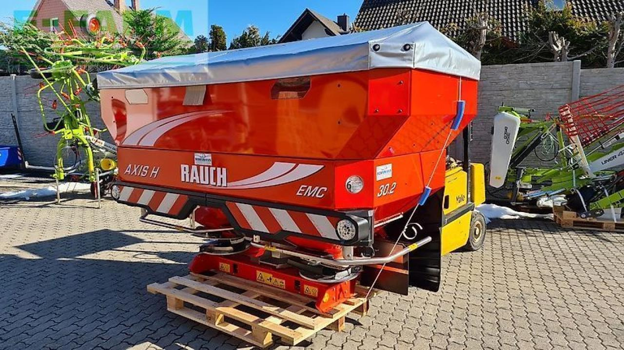 Rauch axis h 30.2 emc varispread pro isobus förderfähig! - Distributeur d'engrais: photos 3 Rauch axis h 30.2 emc varispread pro isobus förderfähig! - Distributeur d'engrais: photos 3