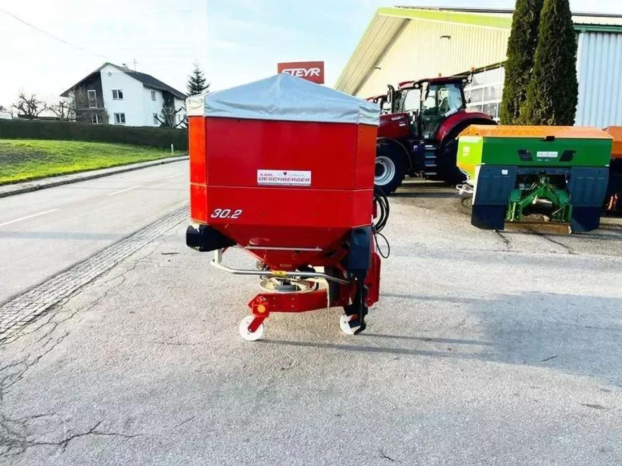 Rauch axis h 30.2 emc+w wiegestreuer - Distributeur d'engrais: photos 4 Rauch axis h 30.2 emc+w wiegestreuer - Distributeur d'engrais: photos 4