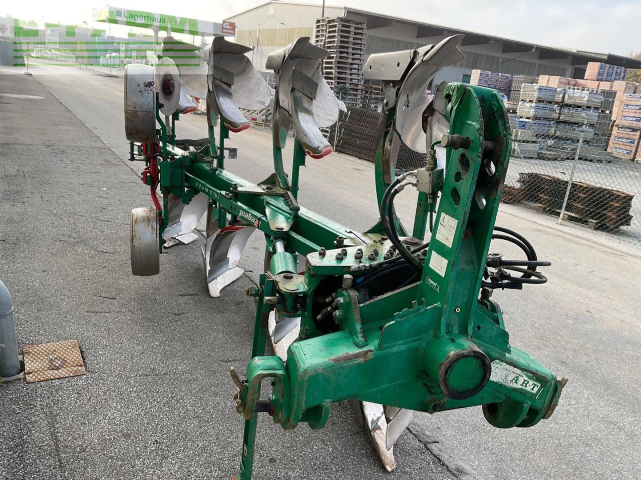 Regent Titan 170 SCX 4-sch. - Charrue: photos 3 Regent Titan 170 SCX 4-sch. - Charrue: photos 3