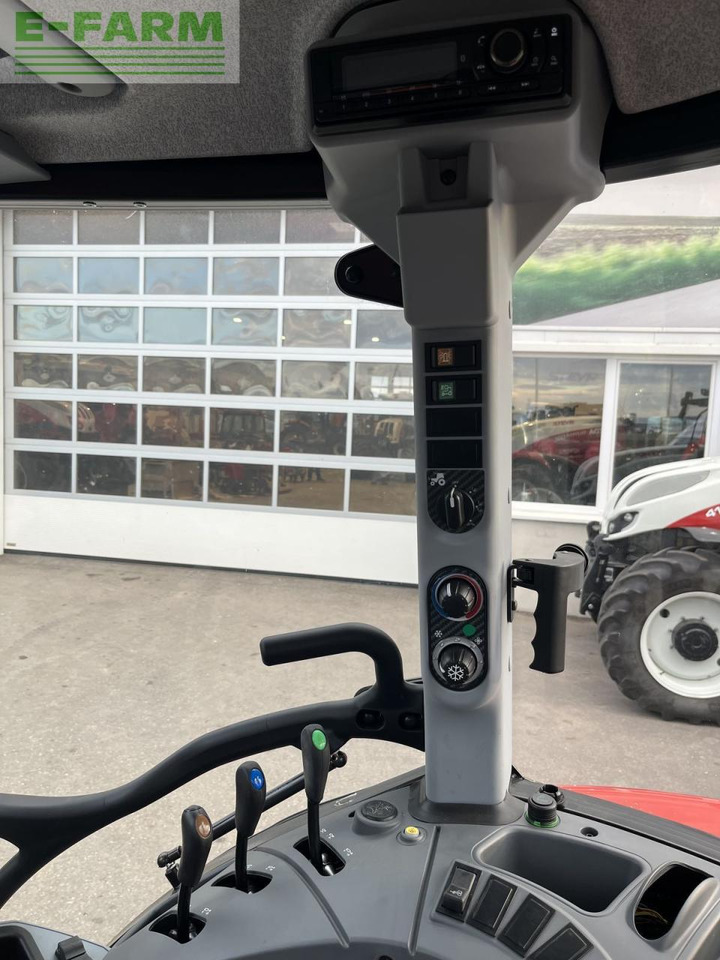 Steyr 4055 kompakt s (stage v) S - Tracteur agricole: photos 3 Steyr 4055 kompakt s (stage v) S - Tracteur agricole: photos 3