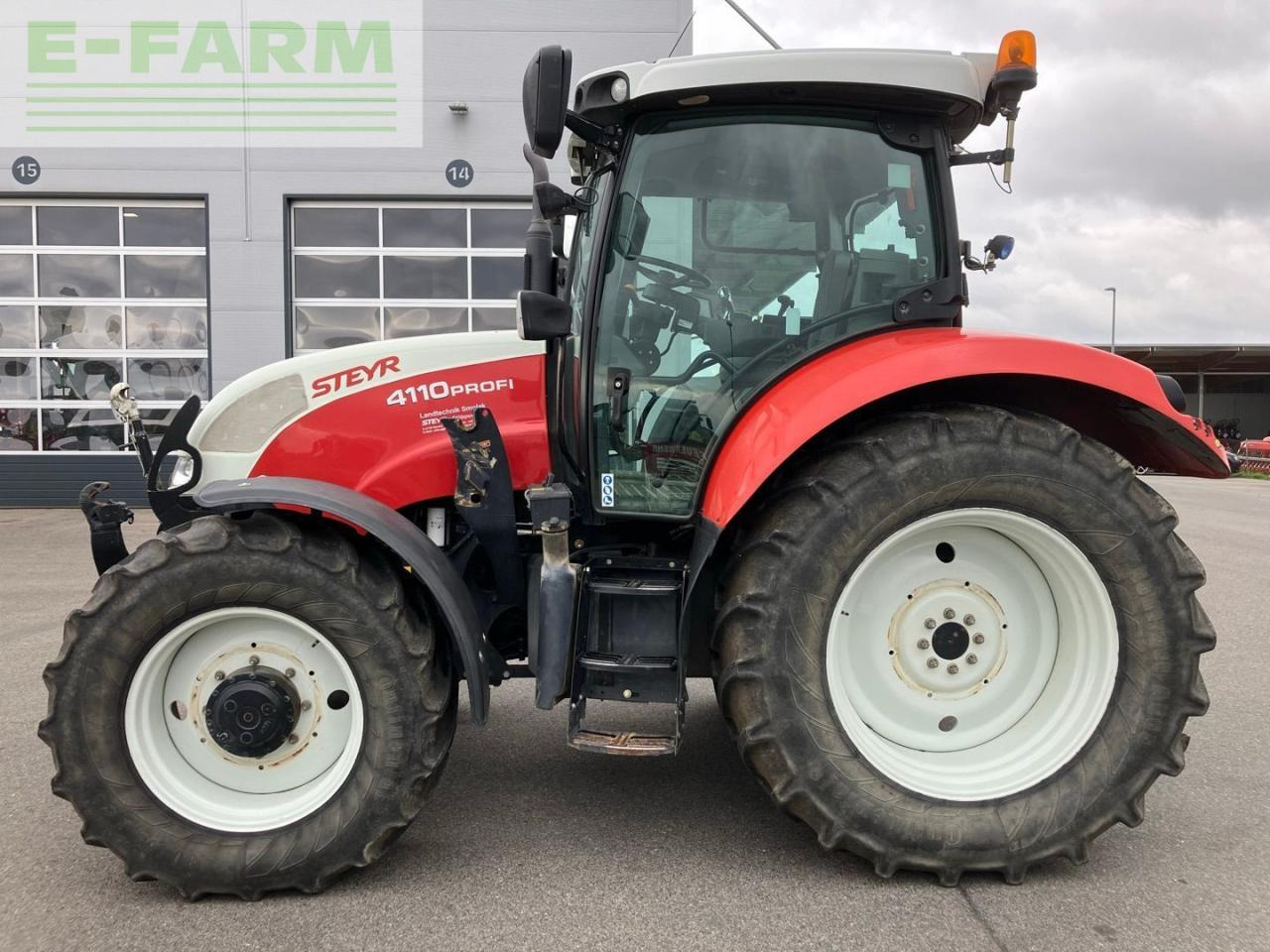 Steyr 4110 Profi - Tracteur agricole: photos 2 Steyr 4110 Profi - Tracteur agricole: photos 2