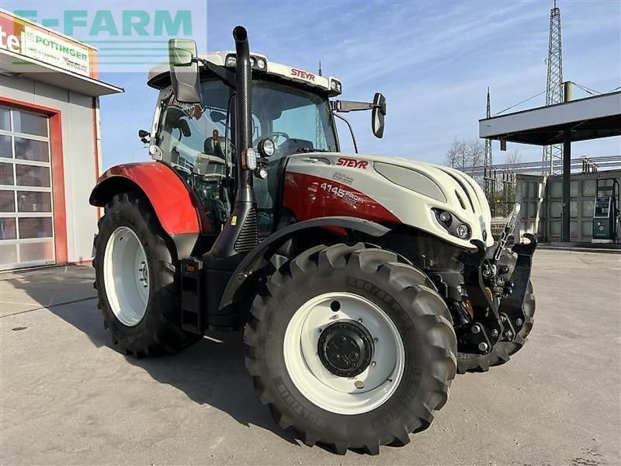 Steyr 4145 profi cvt - Tracteur agricole: photos 1 Steyr 4145 profi cvt - Tracteur agricole: photos 1