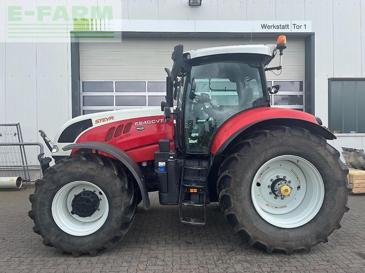 Steyr 6240 cvt - Tracteur agricole: photos 1 Steyr 6240 cvt - Tracteur agricole: photos 1