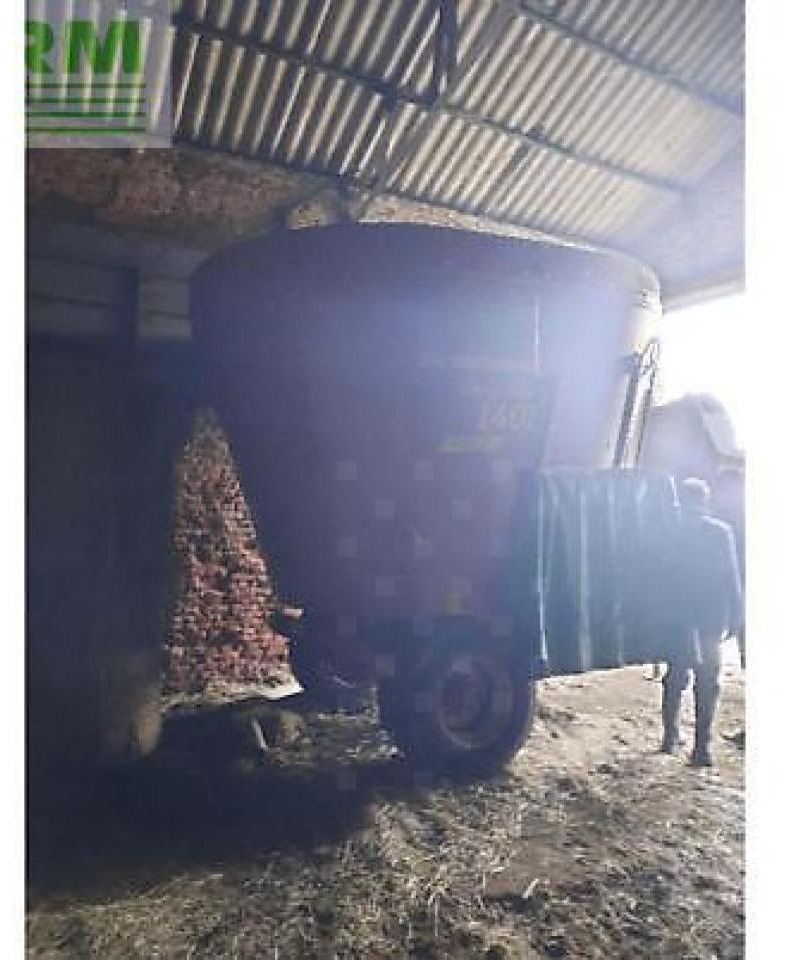 Strautmann vertimix 1401 - Matériel d'élevage: photos 4 Strautmann vertimix 1401 - Matériel d'élevage: photos 4