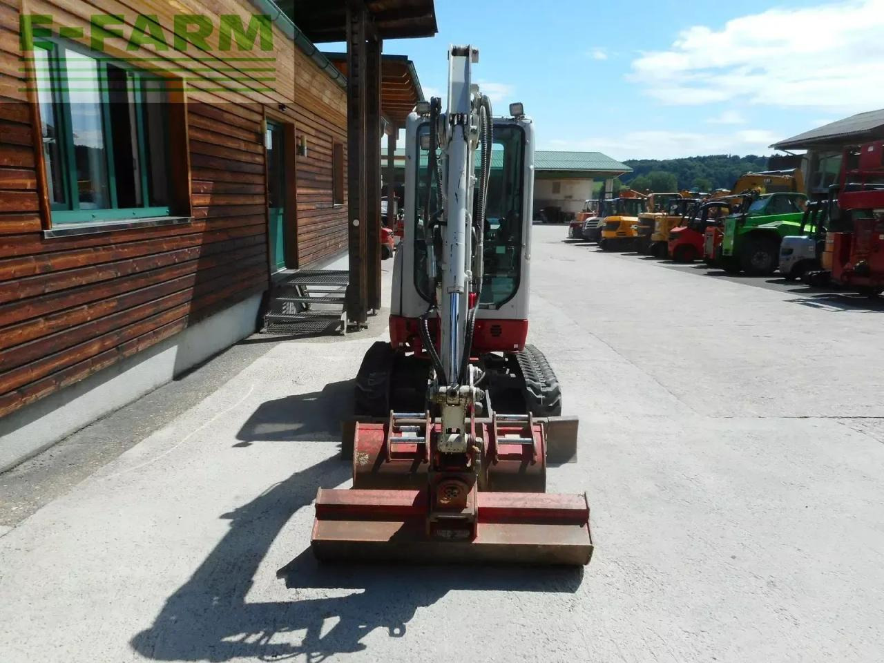 Mini pelle Takeuchi tb 225 mit powertilt + 3 löffel ( 2.400 kg ): photos 6