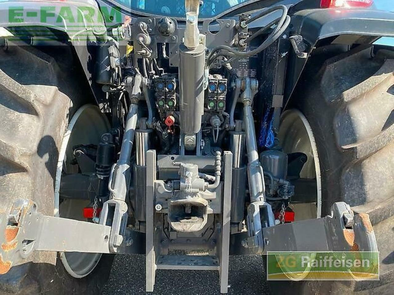 Tracteur agricole Valtra g135v 1b9: photos 8