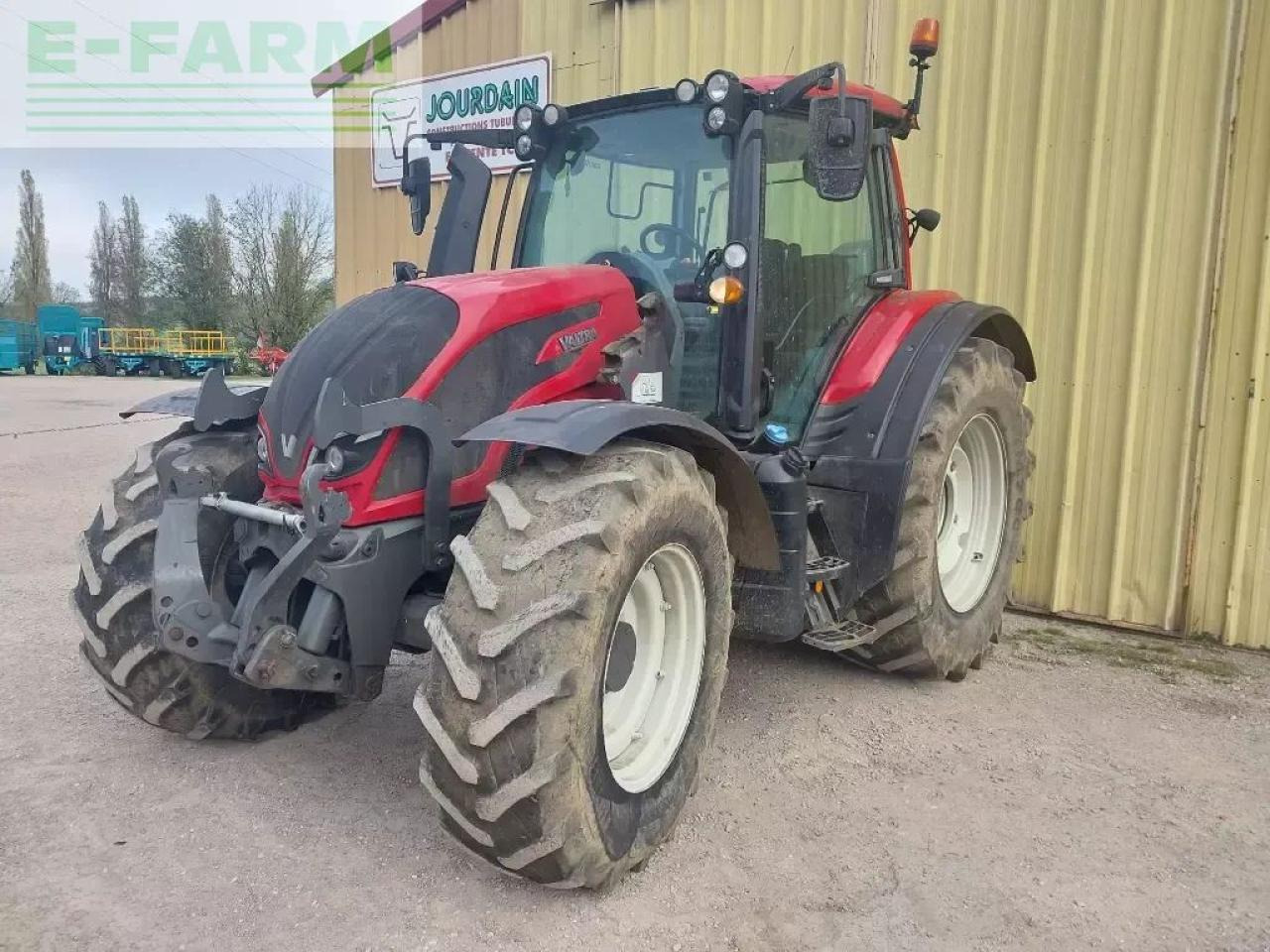 Valtra n 174 - Tracteur agricole: photos 1 Valtra n 174 - Tracteur agricole: photos 1
