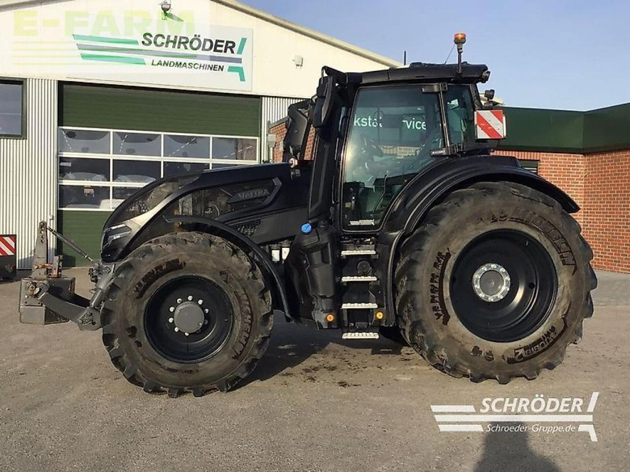 Valtra q 305 - Tracteur agricole: photos 2 Valtra q 305 - Tracteur agricole: photos 2