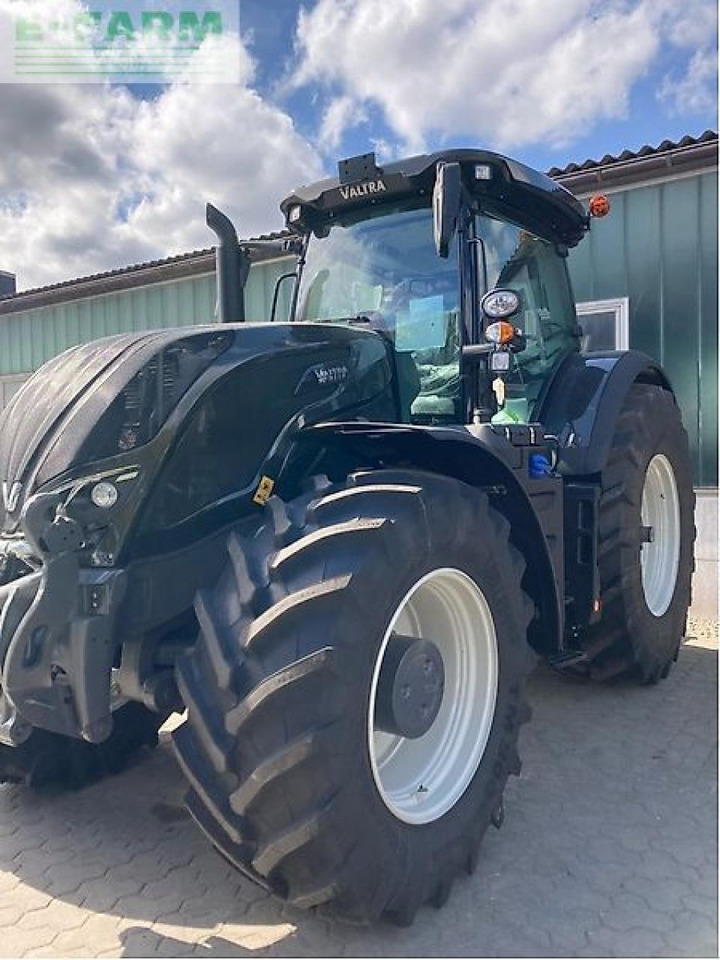 Valtra s324 smarttouch mr19 - Tracteur agricole: photos 1 Valtra s324 smarttouch mr19 - Tracteur agricole: photos 1