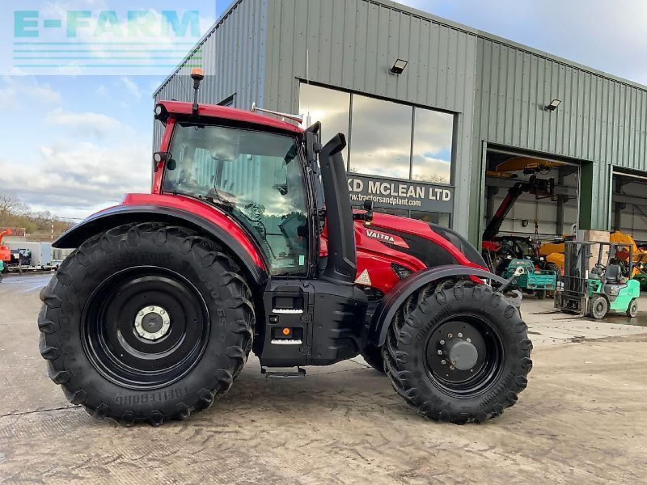 Valtra t195 active tractor (st21562) Active - Tracteur agricole: photos 1 Valtra t195 active tractor (st21562) Active - Tracteur agricole: photos 1