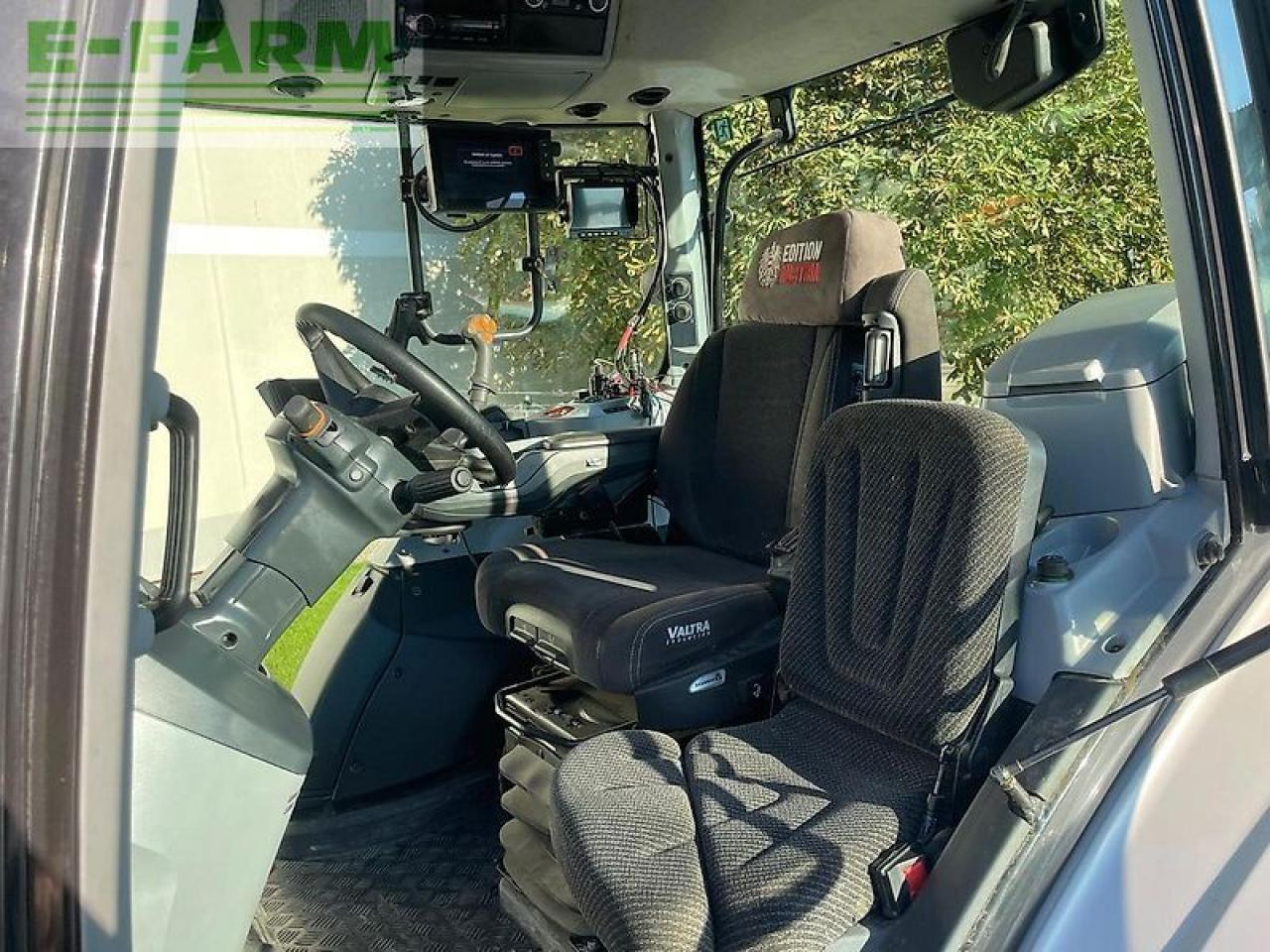 Valtra t215 direct Direct - Tracteur agricole: photos 5 Valtra t215 direct Direct - Tracteur agricole: photos 5