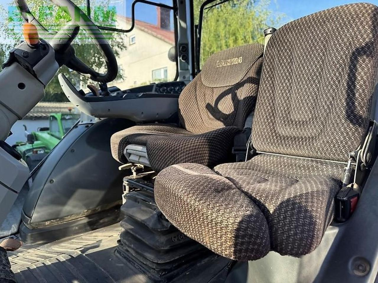 Tracteur agricole Valtra t234 versu Versu: photos 12