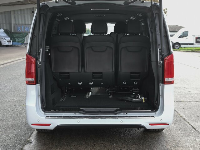 MERCEDES-BENZ EQV 300 Avantgarde Line,lang,7Sitze,2xKlima,LED... - Minibus, Bus électrique: photos 2 MERCEDES-BENZ EQV 300 Avantgarde Line,lang,7Sitze,2xKlima,LED... - Minibus, Bus électrique: photos 2